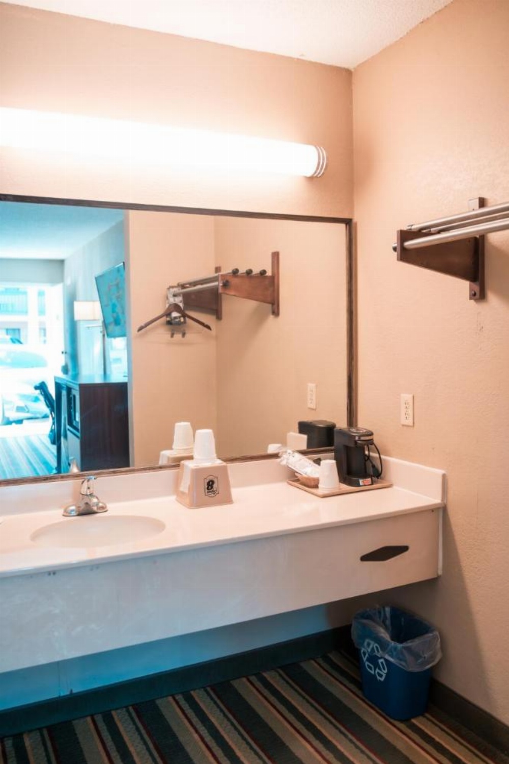 Super 8 by Wyndham Columbia SC / Ft. Jackson